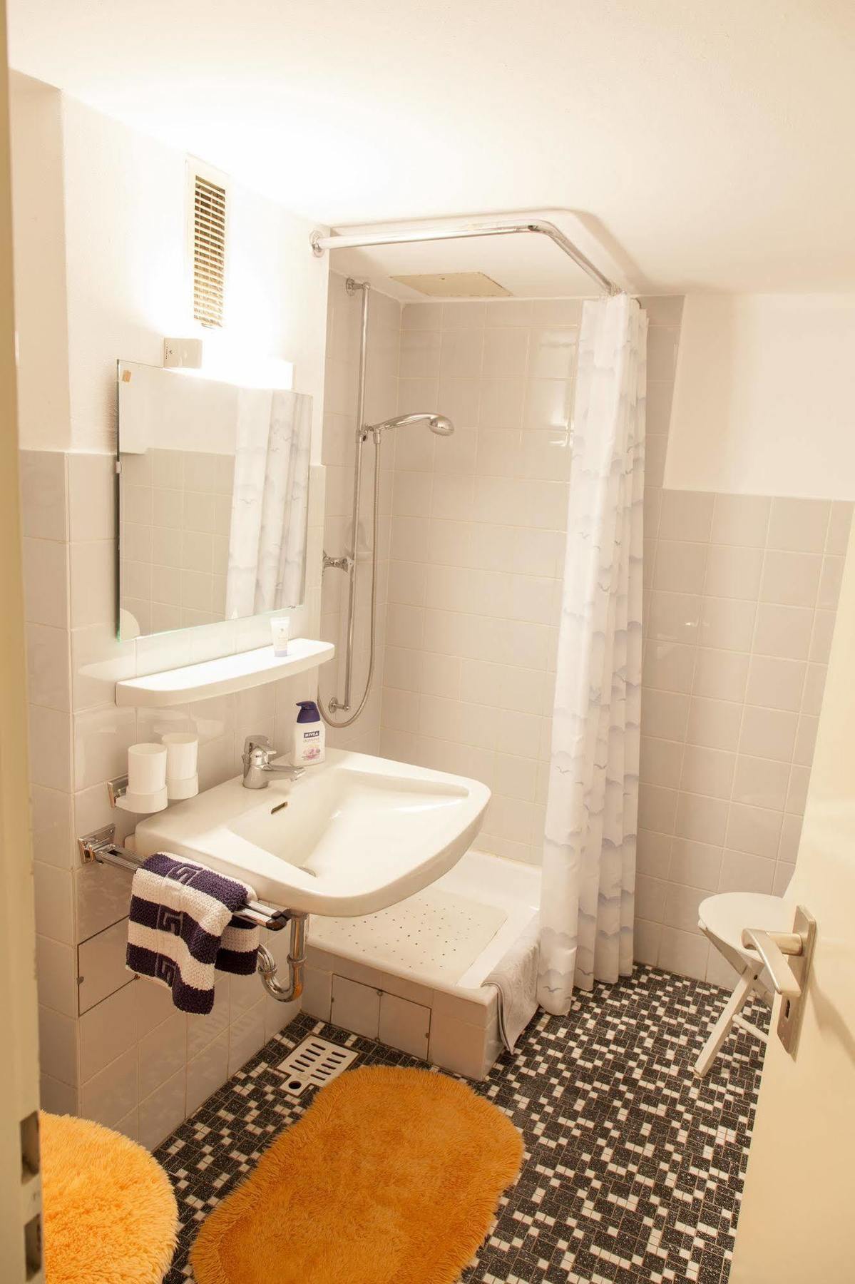 Hotel Quality By Dmzv Gmbh Hannover